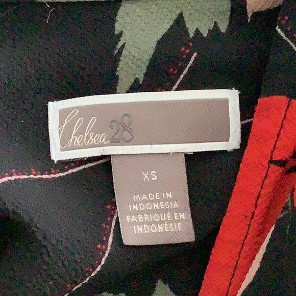 Chelsea28 floral top - Picture 4 of 4